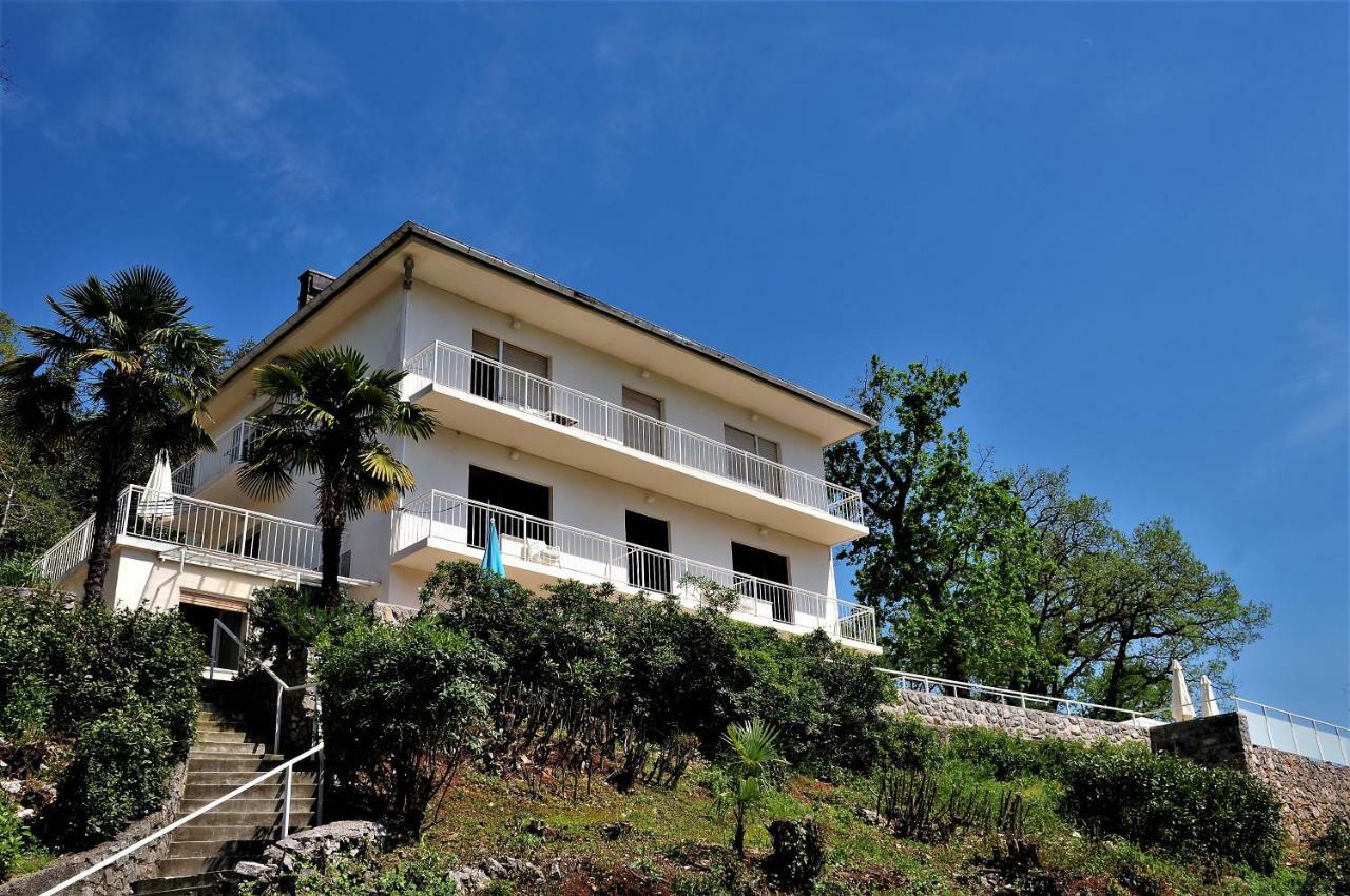 Apartmani Kadmen Ika Ngoại thất bức ảnh