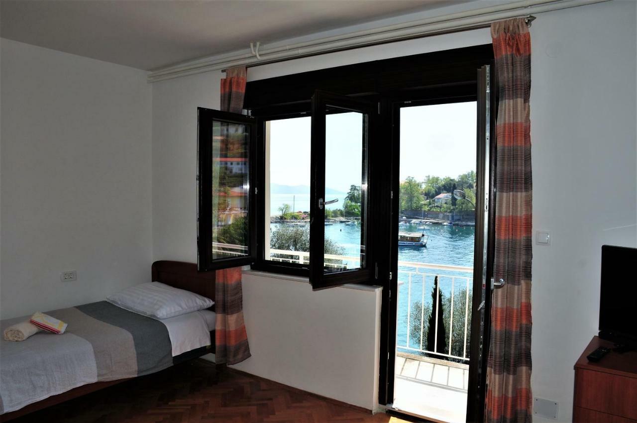Apartmani Kadmen Ika Ngoại thất bức ảnh