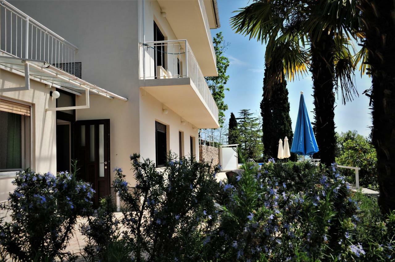 Apartmani Kadmen Ika Ngoại thất bức ảnh